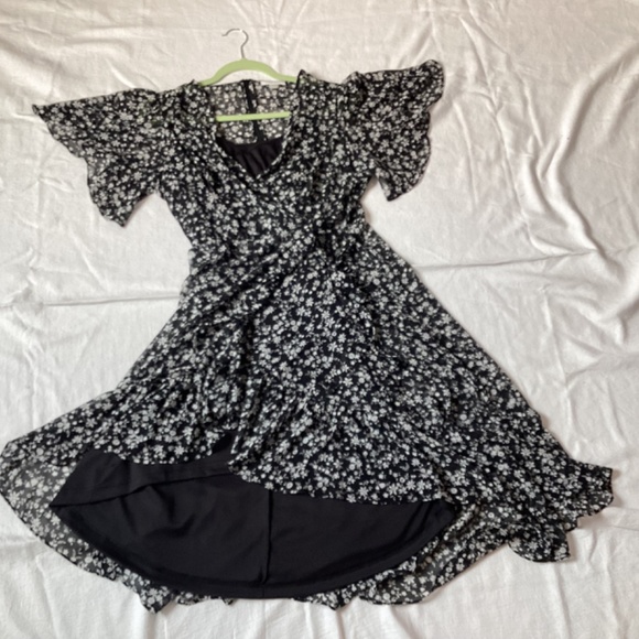 Calvin Klein dress - Picture 3 of 7